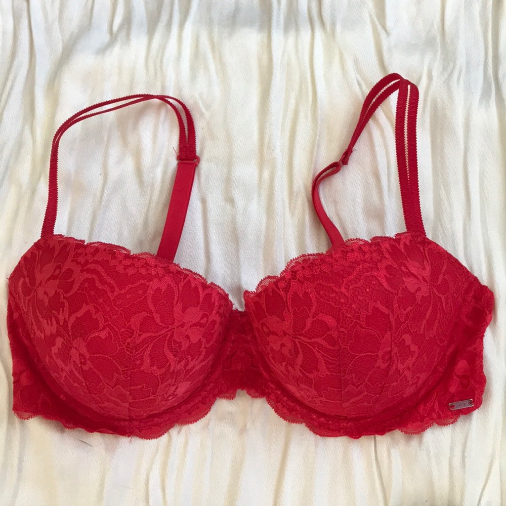 VS Women’s lace push up bra